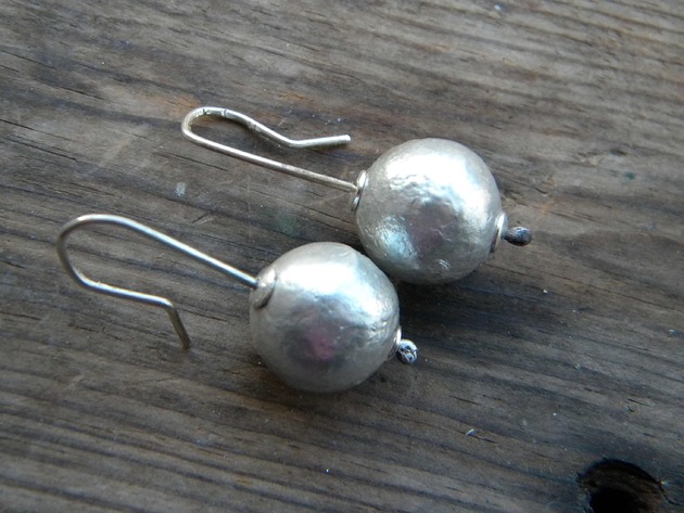 kolczyki srebrne Srebrzyste duże perły - kolczyki