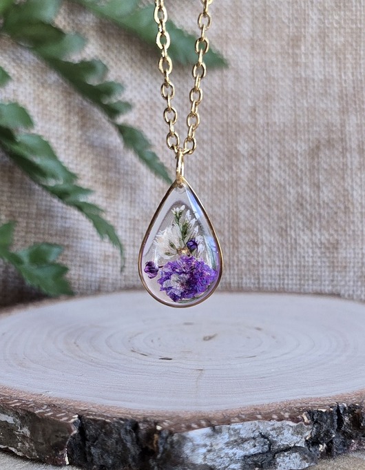 wisiory Złoty wisiorek prawdziwe kwiaty paproć fioletowy