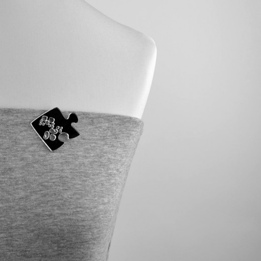 MirrorLacePuzzle felt label