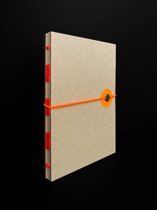 notatniki i albumy Notes gładki zamykany na gumkę Fluo Orange