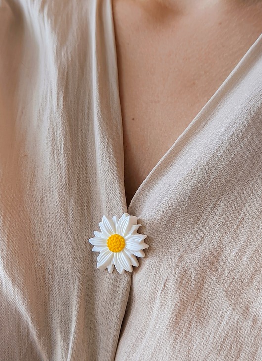 przypinki Pin przypinka biały kwiat STOKROTKA margerytka, kwiatowe boho dodatki