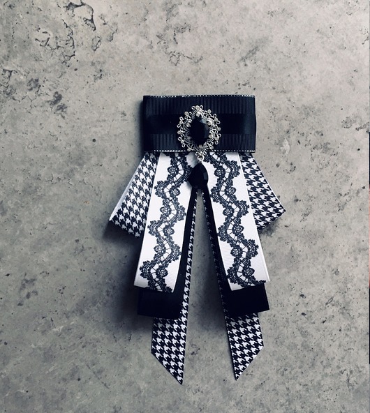 broszki Brosza/ Krawat z  kryształem w stylu Glamour