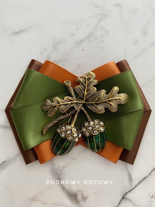 broszki Brosza z okazałymi żołędziami New Jesień Żołądź