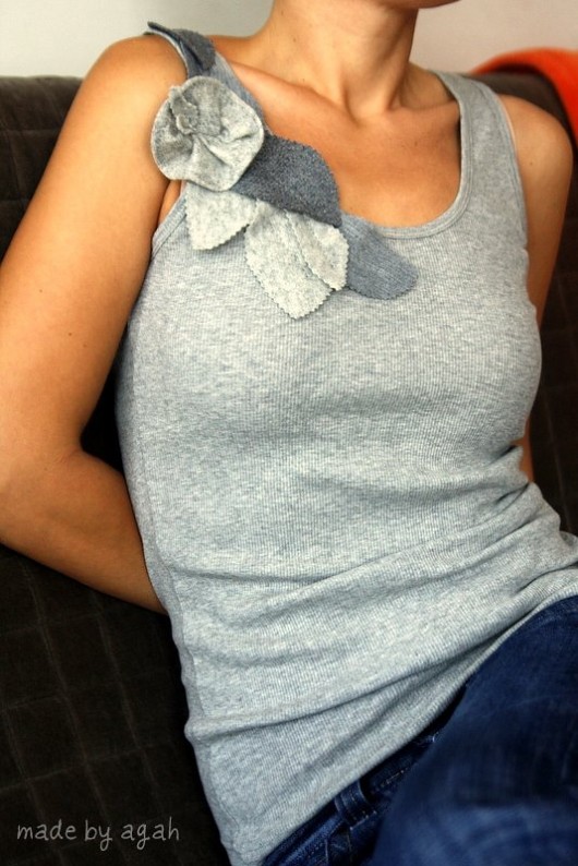 42 Basic Grey With Leaves made by agah