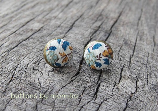 buttons by momilio Momilio