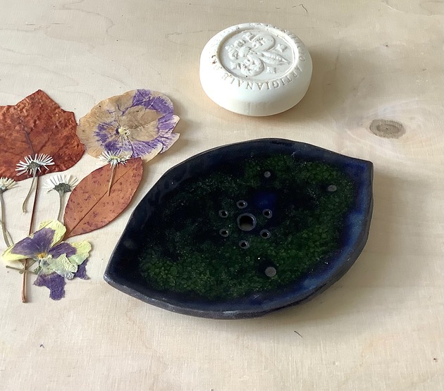 Mydelniczka ceramiczna "W leśnej gęstwinie" Ceramystiq