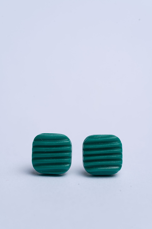 kolczyki z masy plastycznej Pojedyncze sztyfty pastylki kwadraty