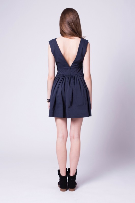 sukienki midi damskie Sukienka grafitowa z odkrytymi plecami Polanka