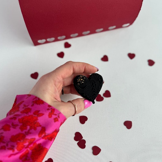 broszki Broszka serce małe czarne