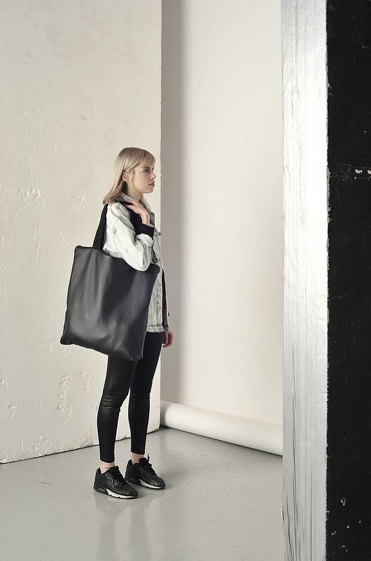Torba na ramię Pegiboy Blackbag  pegiboybags