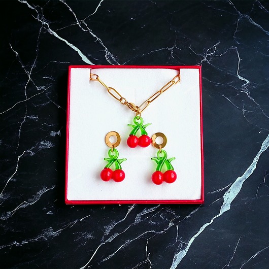 komplet biżuterii KOMPLET : wisienki : naszyjnik długość regulowana, kolczyki