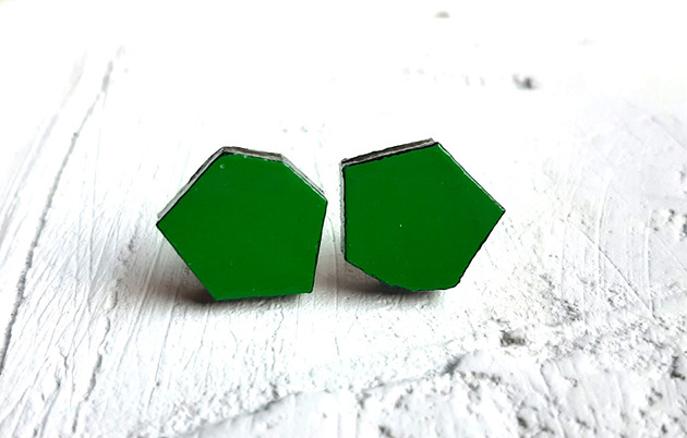 kolczyki drewniane Wkrętki Nieregularne zielone