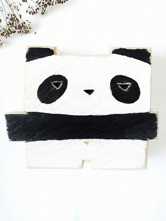 Ozdoby na ścianę Panda płaskorzeźba drewniana