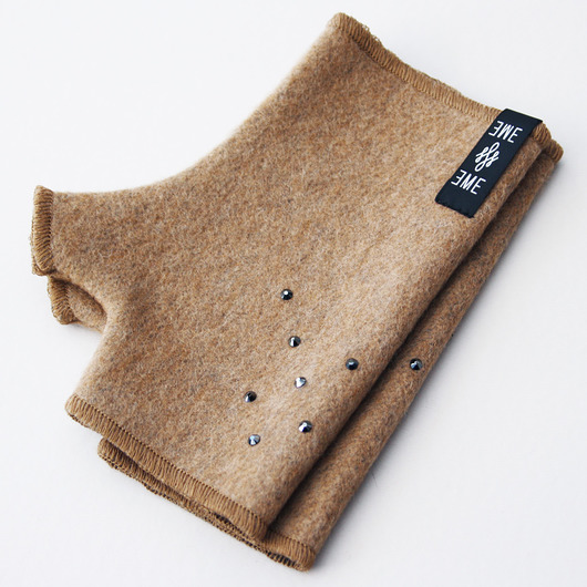 crystal gloves / beige angora EWE EME