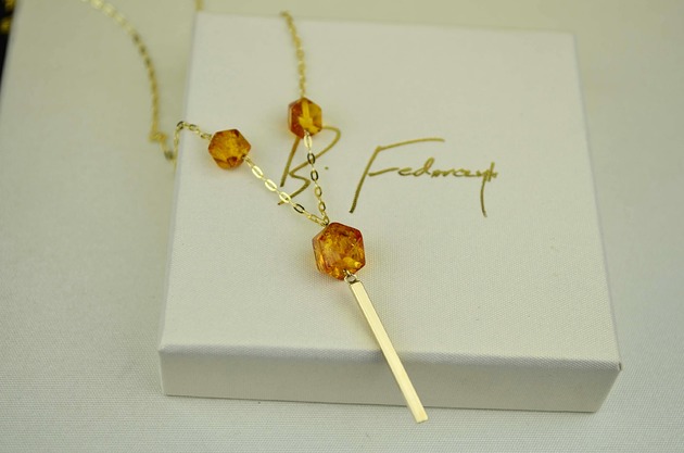 złote naszyjniki Złoty naszyjnik z bursztynami pr. 585