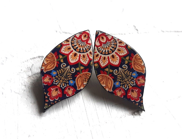 kolczyki drewniane Wkrętki Kumari