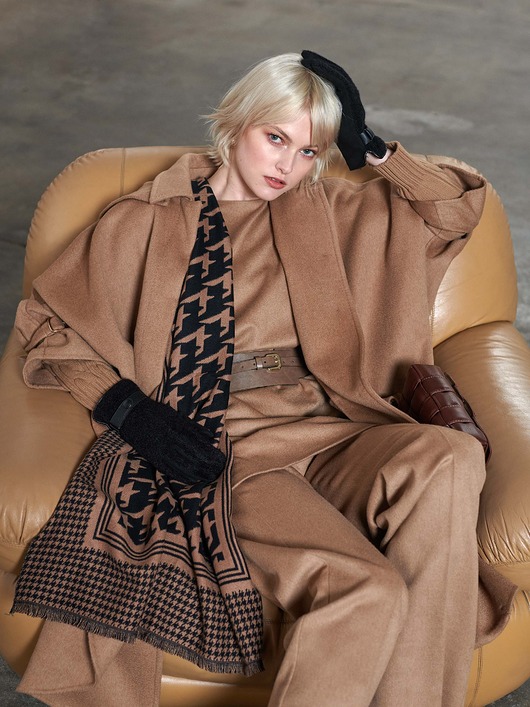 rękawiczki damskie Rękawiczki damskie z ozdobnym zapięciem rozmiar M