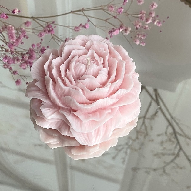 świeczniki i świece Świeca sojowa dekoracyjna "Peony Queen" 75x35mm różowa