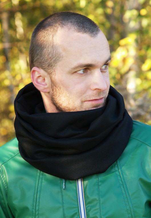 Czarny Szal - Tuba. 100% wełna. mmhm