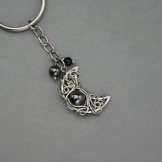 breloki Oryginalny brelok księżyc, breloczek hematyt wire wrapping