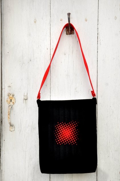 Torba hobo filcowa z haftem PRACOWNIA 166