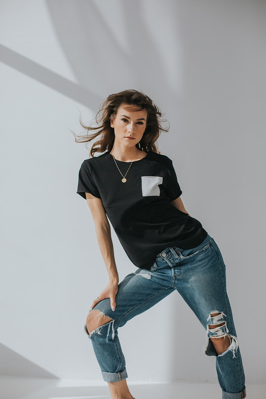 t-shirt damskie Tshirt z kieszonką Black Base