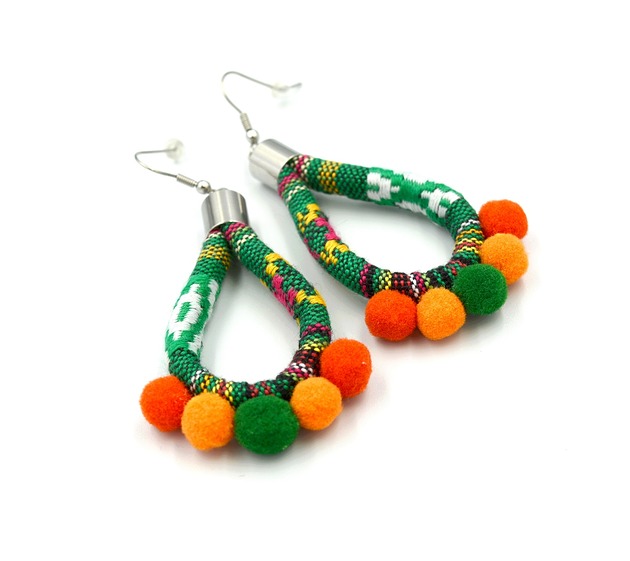kolczyki - inne Kolczyki boho CHANTICO POMPONS
