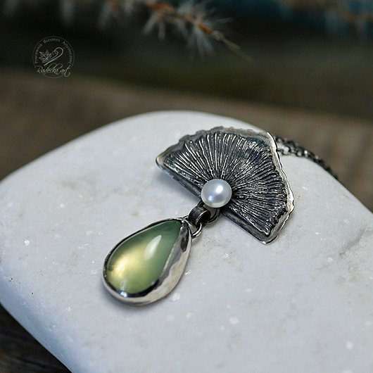 wisiory Prehnite &Pearl Necklace