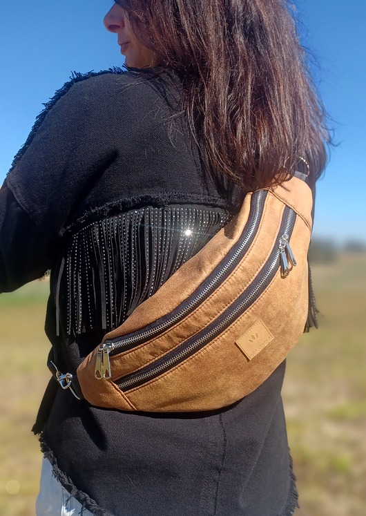 saszetka nerka Maxi nerka damska z brązowego nubuku Canyon