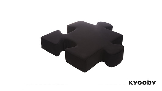 Czarny materac w kształcie puzzla Kyooby