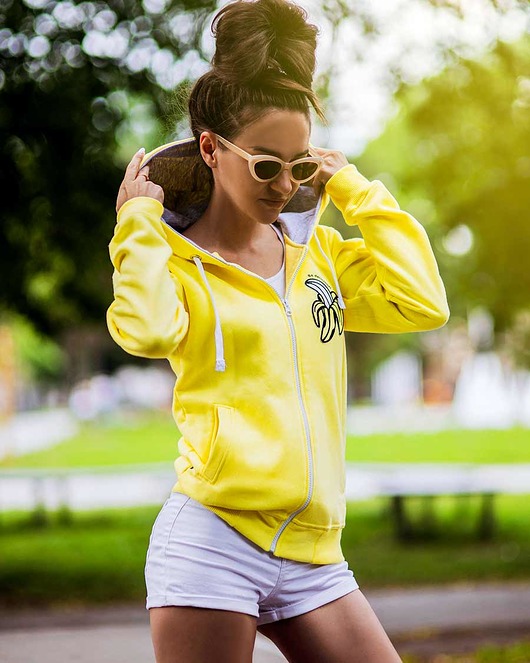Żółta rozpinana bluza Be Delicious z bananem ŁAP NAS