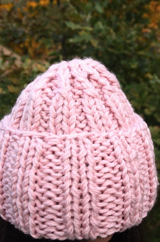 czapki damskie Czapka  beanie pudrowy róż  z wełną