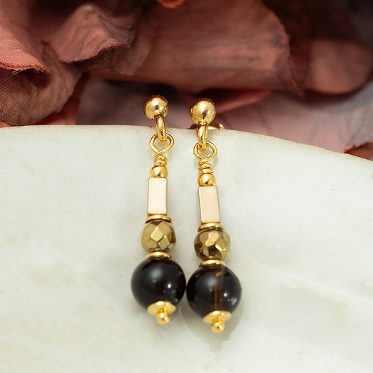 kolczyki złote Krótkie, złote kolczyki z kwarcem dymnym, pozłacane srebro 925