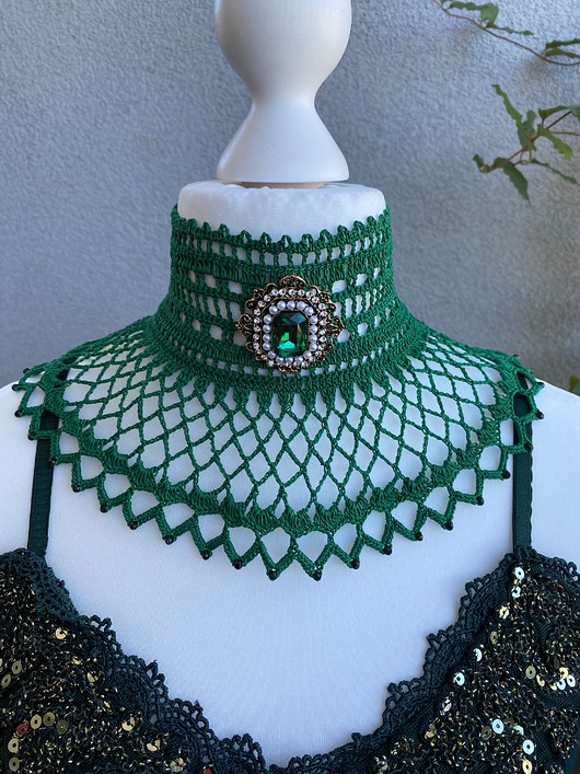 chokery Belle epoque retro koronkowy naszyjnik w kolorze butelkowej zieleni