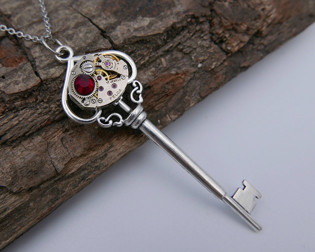 wisiory Mechaniczny klucz 247