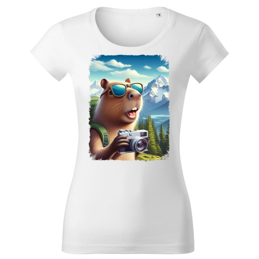 t-shirt damskie Tatra Art i kapibara turyściara w górach jako turysta z aparatem damska