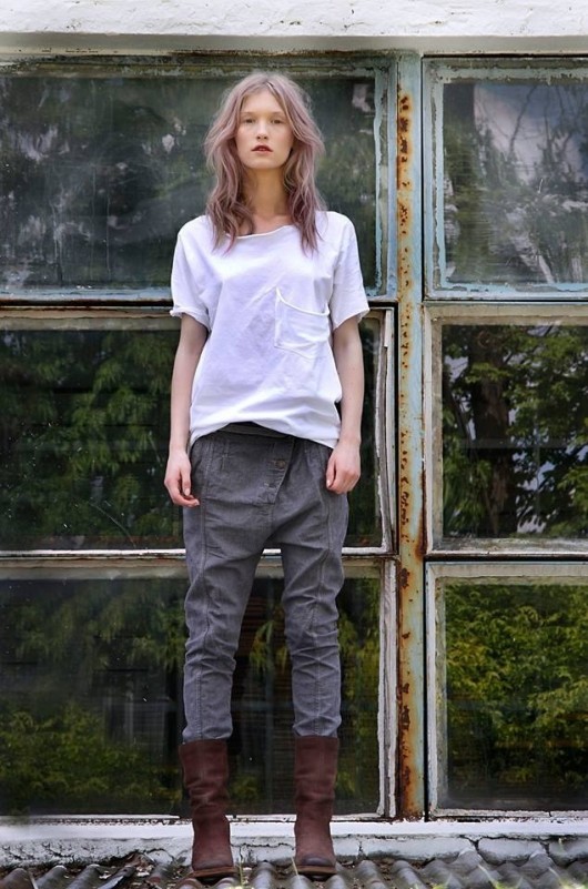 Biały t-shirt luźna kieszeń HATLAPPA