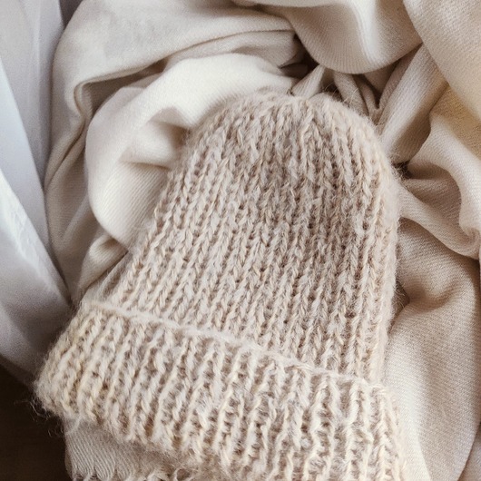 czapki damskie Beżowa czapka wełniana z wiskozą alpaką i wełną merino