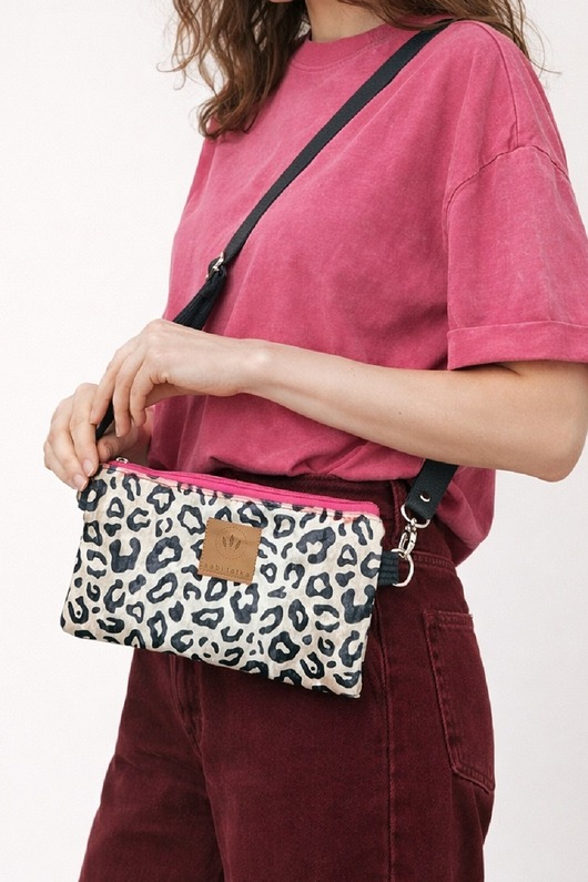 saszetka nerka Welurowa mini saszetka na telefon Kinszasa