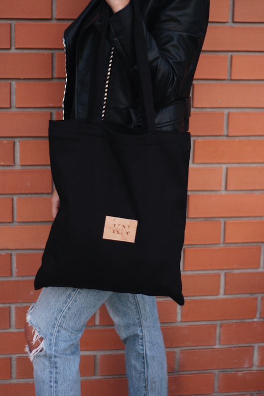 torby na zakupy Czarna torba zapinana na zamek, długie uchwyty