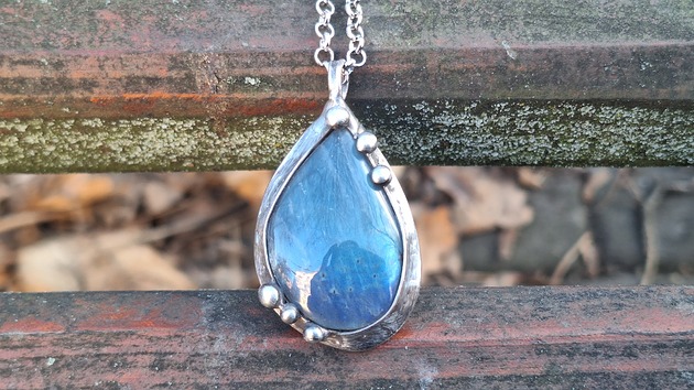 wisiory Sześciokropek - wisiorek