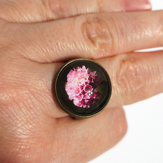 pierścionek z żywicy Pierścionek - Różowy kwiat - brąz