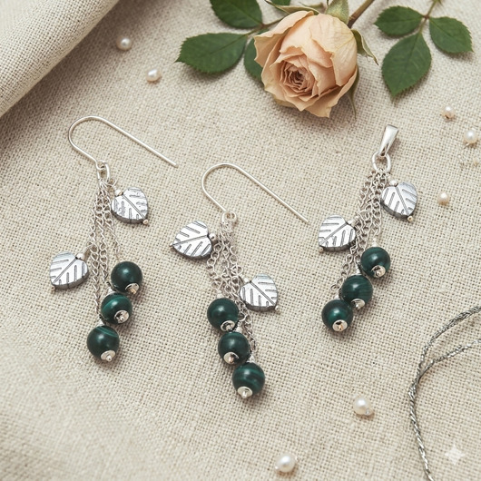 komplet biżuterii Zielony komplet biżuterii - kolczyki i wisiorek z malachitem, SREBRO 925