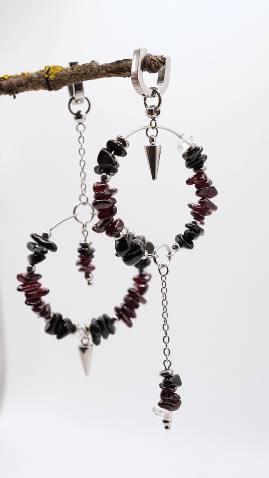 kolczyki z kamieniami Kolczyki Garnet Edge