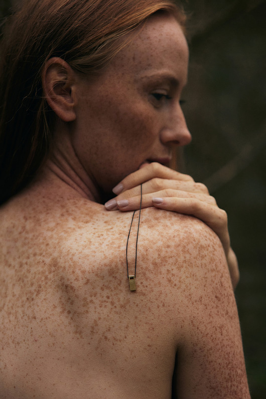 wisiory MONOLITH long / brass necklace