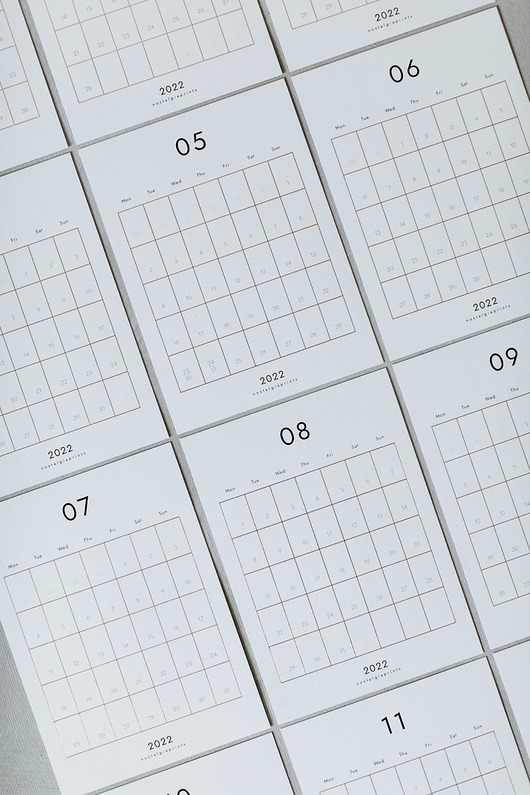 kalendarze i plannery Karty kalendarza ze złoceniem 2023