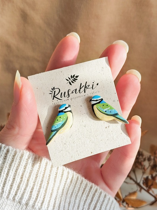 kolczyki z masy plastycznej Kolczyki ptaszki sikorki, biżuteria z sikorką, dla osoby lubiącej naturę