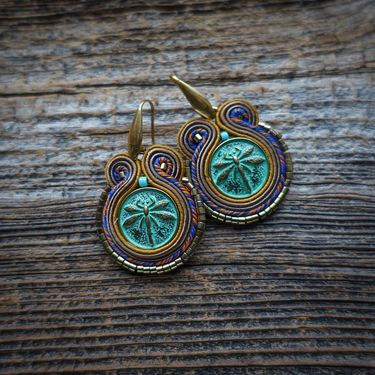 kolczyki soutache Małe kolczyki sutasz z motywem ważki