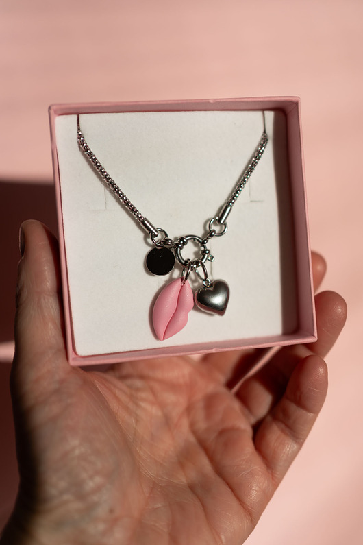 naszyjniki - inne Naszyjnik modern z 2 zawieszkami