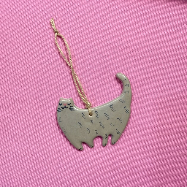 ozdoby choinkowe Ceramiczna zawieszka na choinkę Kotek bombka